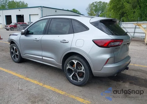 2023 Ford Escape St-Line Select z USA, uszkodzony, nr VIN 1FMCU9NA4PUB17635